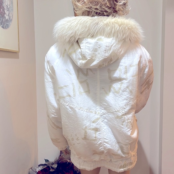 INNOVATION BY IZZI FOX HOODIE - Picture 4 of 12